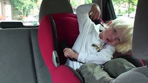 desfacere centuri scaun auto